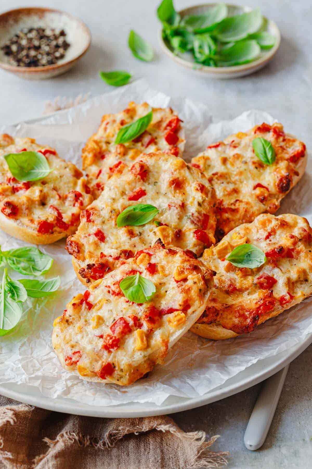 Vegetarische Pizzabrötchen